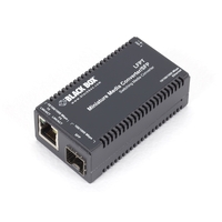 LGC135A-R3: Mode dep. on SFP, (1) 10/100/1000 Mbps RJ45, (1) SFP (1000M), Connector dep. on SFP, range dep. on SFP, AC/USB/opt chassis